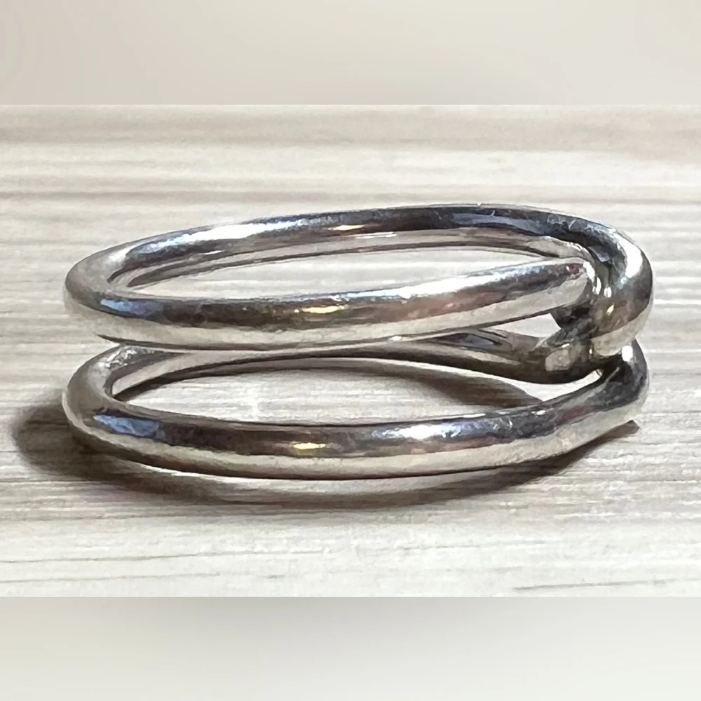Designer Signed M Sterling Silver Modernist Linked Dual Band Ring, Size 6